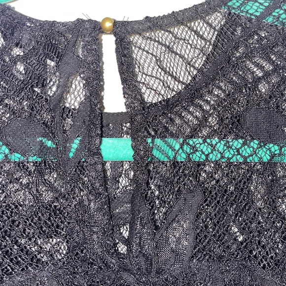 NWT Who What Wear Lace Ruffle Long Sleeve Blouse Size Small - Picture 9 of 10